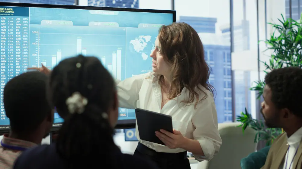 Discover how a global mobility partner saves time, reduces risk, and ensures smooth international hiring and compliance for your business.